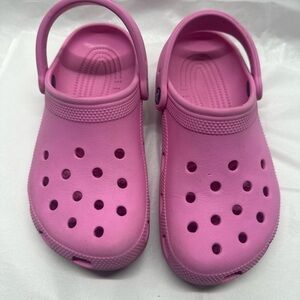 Crocs Classic Clog Sz: M:5/W:7 Taffy Bubble gum Ballerina Pink Lightweight.